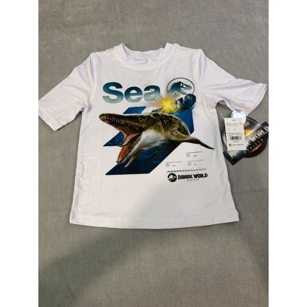 Kids Jurassic World tshirt 4/5